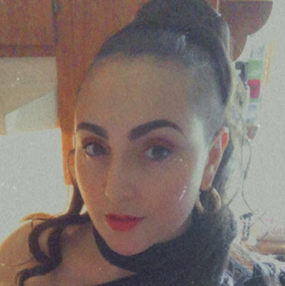Meet your Posher, Amber